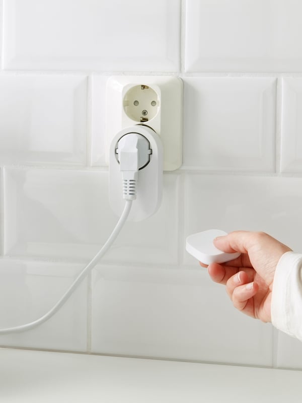 A smart TRÅDFRI control outlet kit