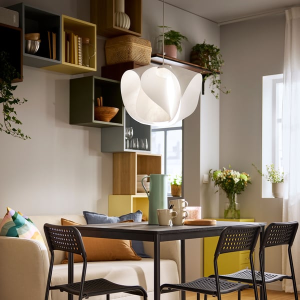 A bamboo GRÖNSAKER serving bowl in the dining room
