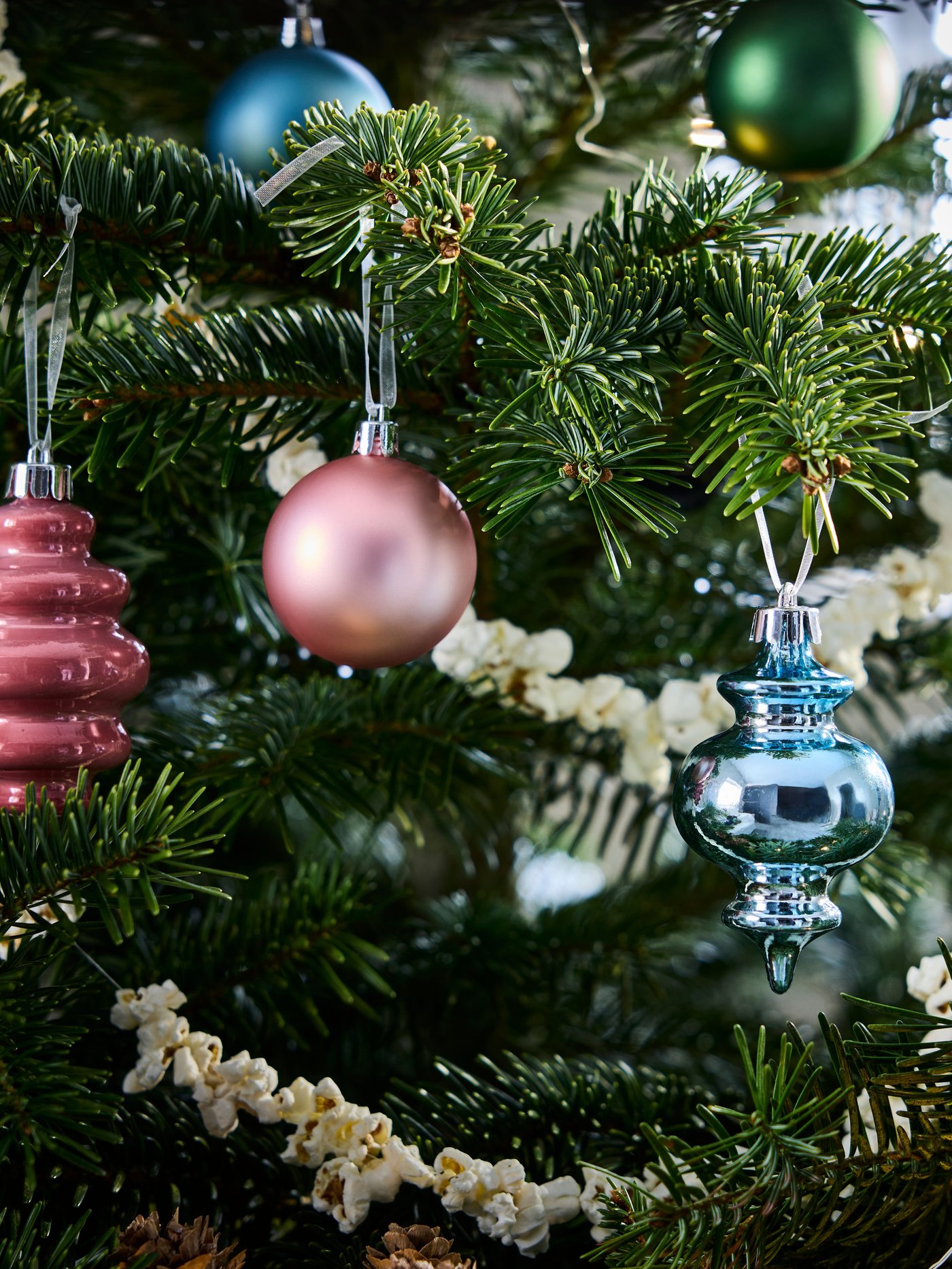 A bauble mixed shapes/mixed colours VINTERFINT tree ornament