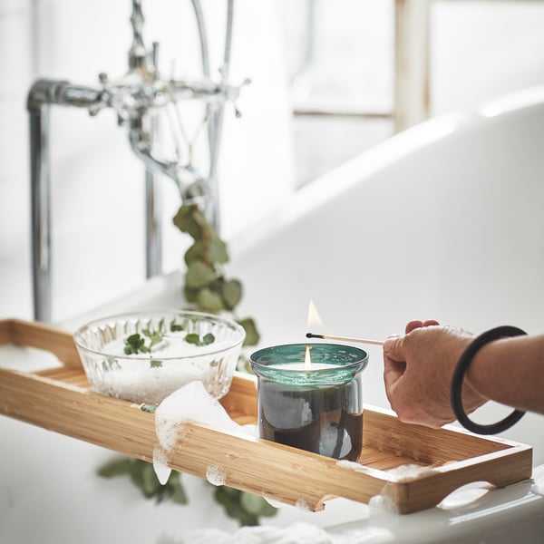 A Crisp mint/dark green AVMÅLA scented candle in glass