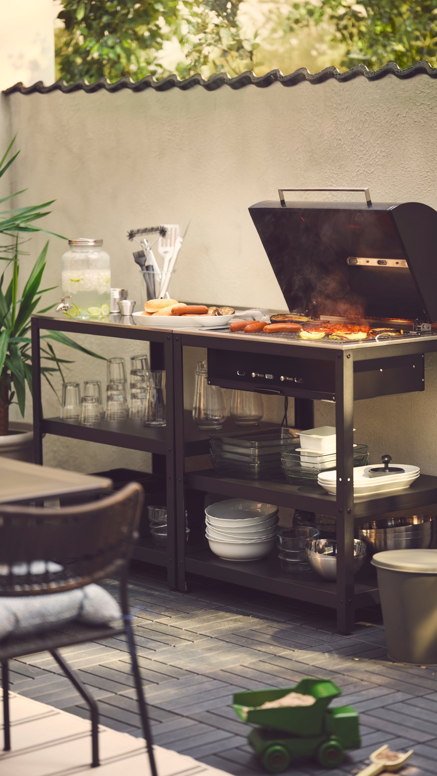 A white UPPLAGA serving bowl