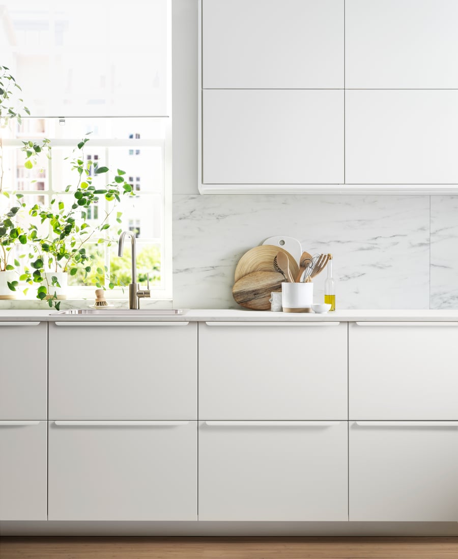 VEDDINGE matt white kitchen