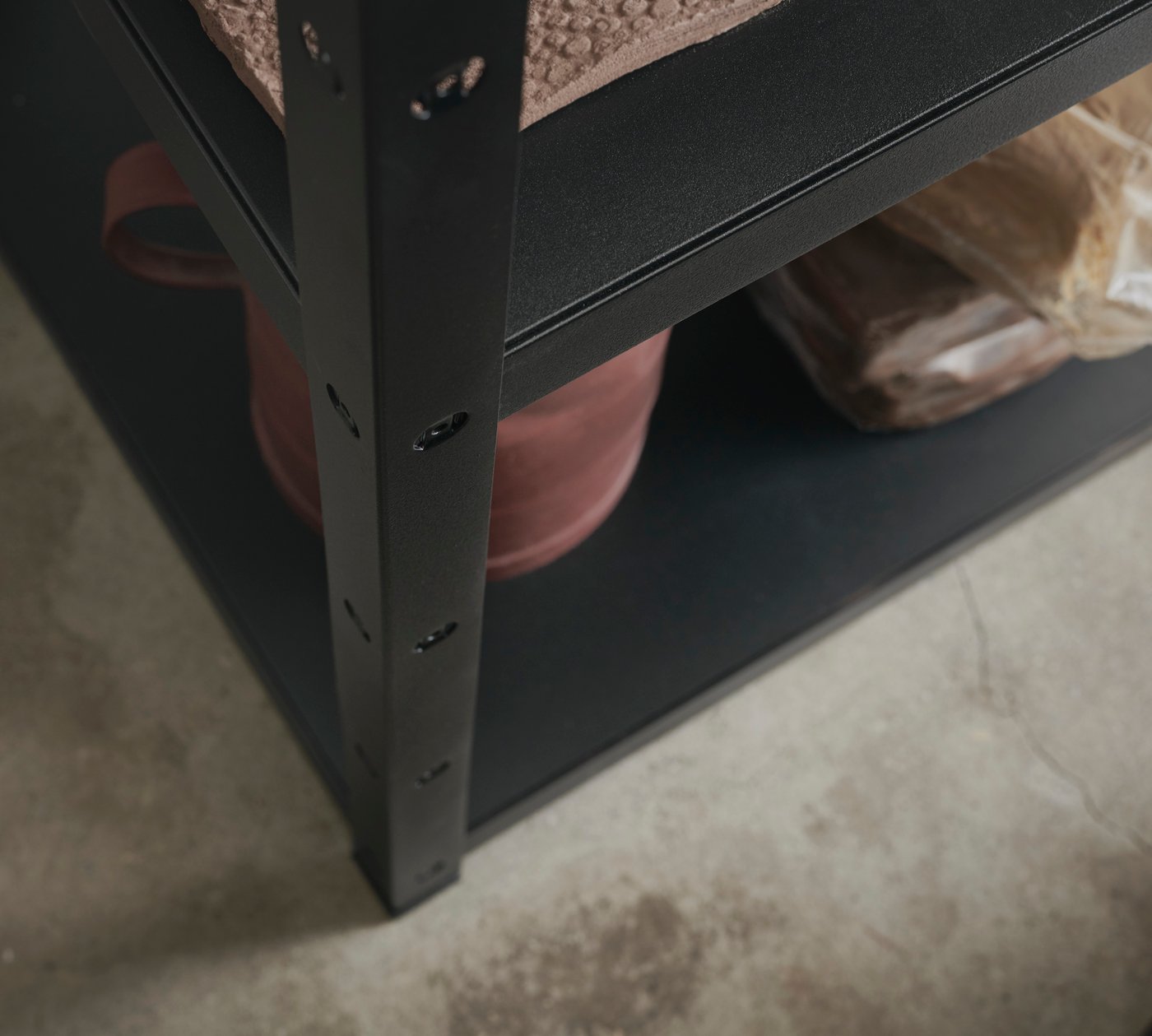 Close-up of a BROR trolley