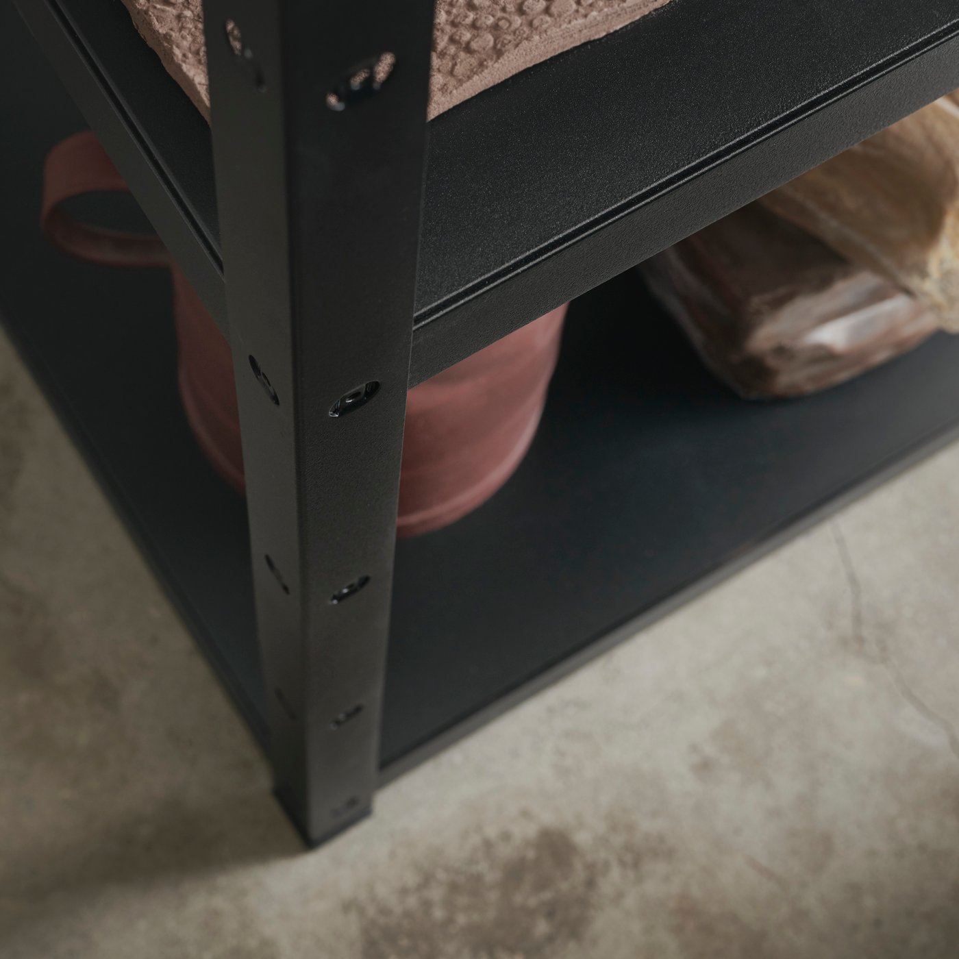A BROR ** shlvg ut, 4 sh 85x55x190 black in the NA