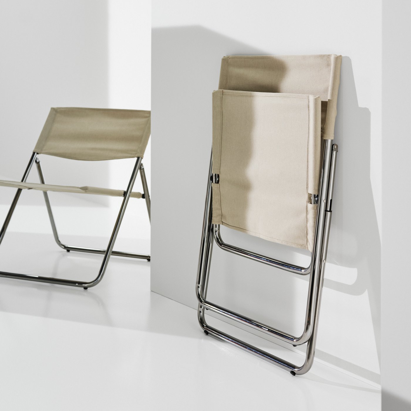 A MOFALLA easy chair