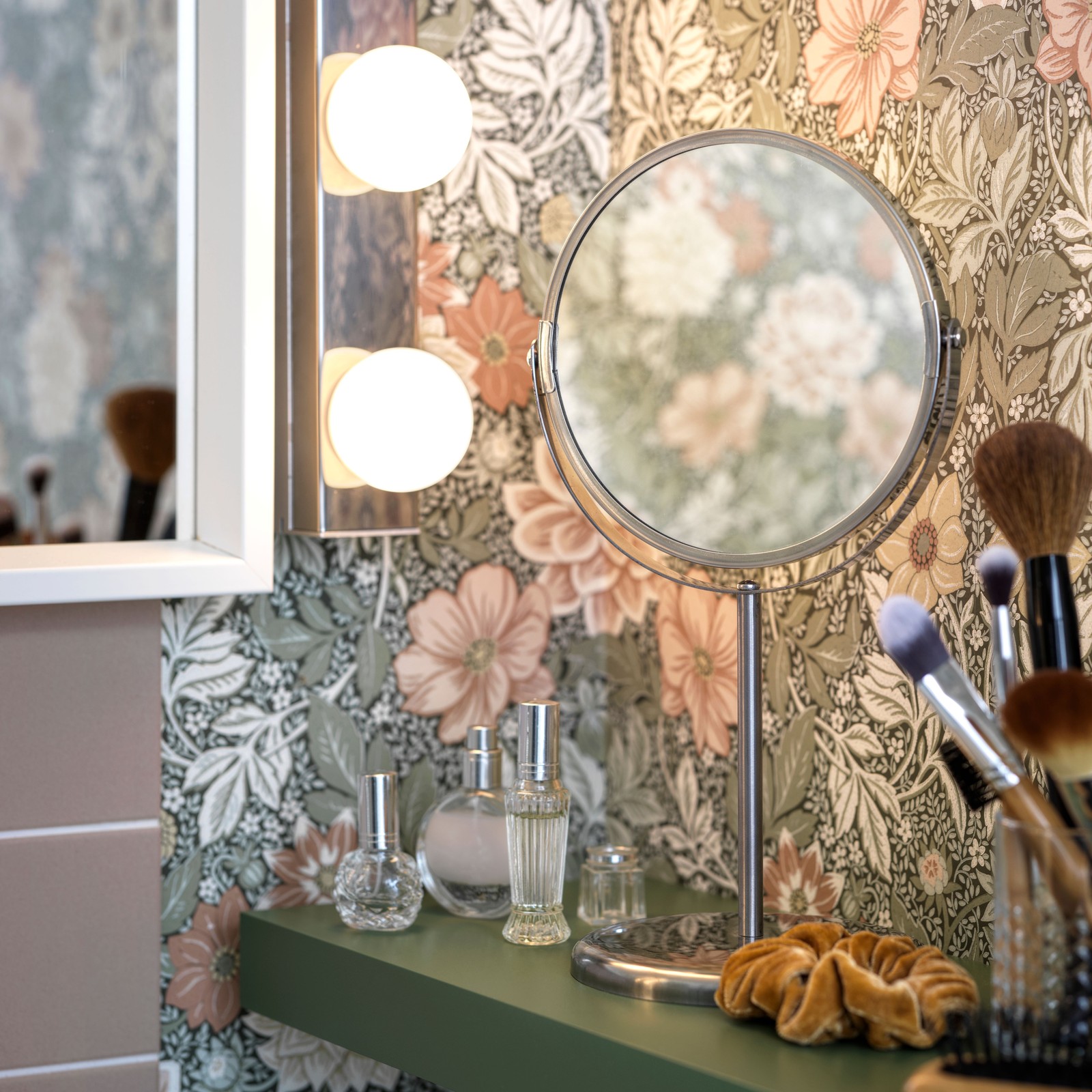 Bathroom Mirrors - IKEA