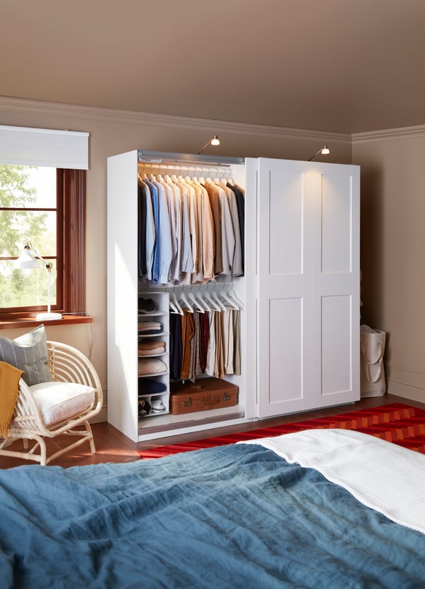 PAX wardrobe with GRIMO doors 