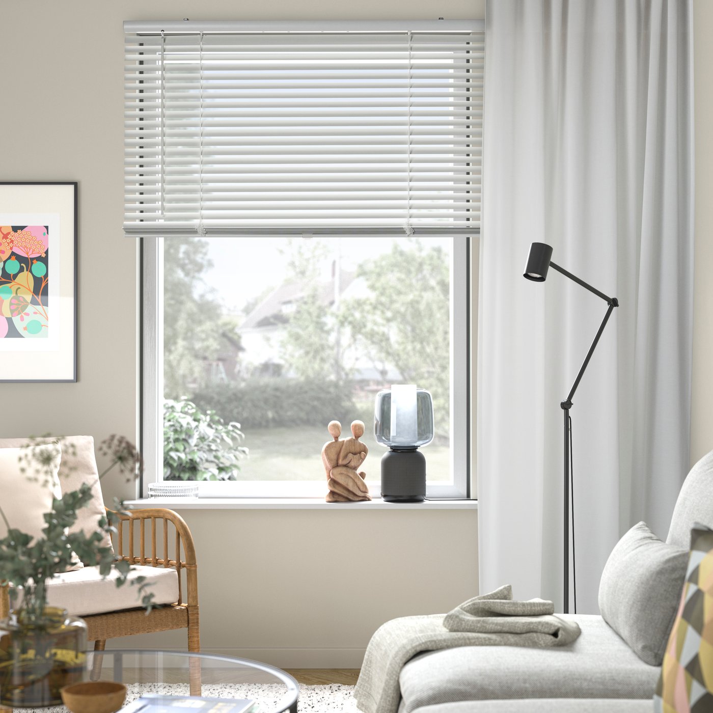 A white VECKLARFLY Venetian blind