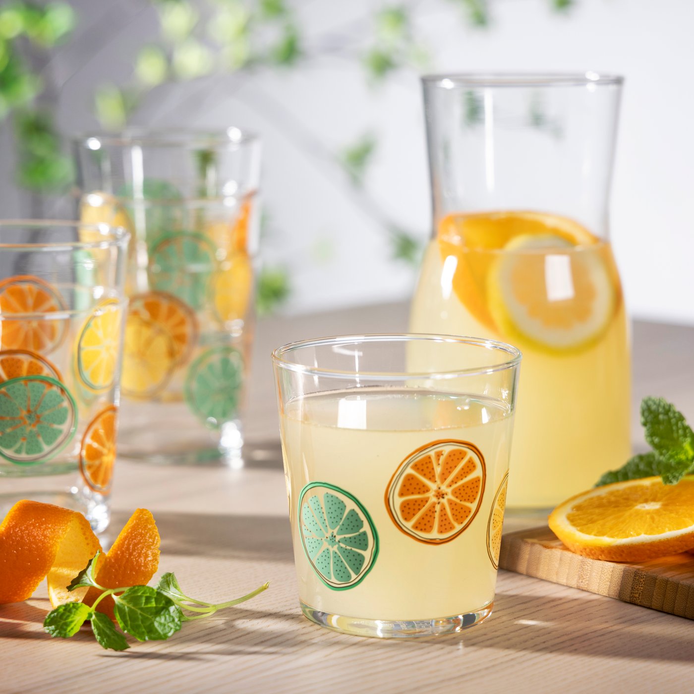 Verre à eau avec motifs orange et vert orange et vert