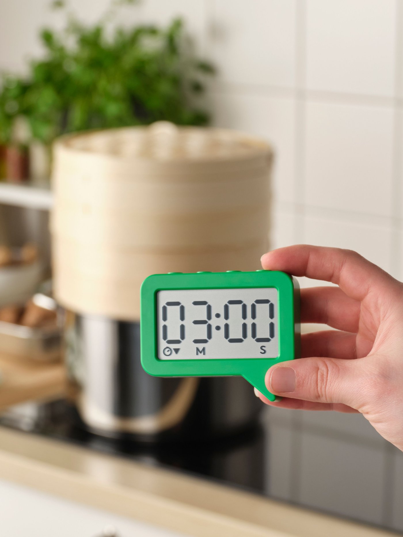 A green LJUNGPIPARE clock/timer