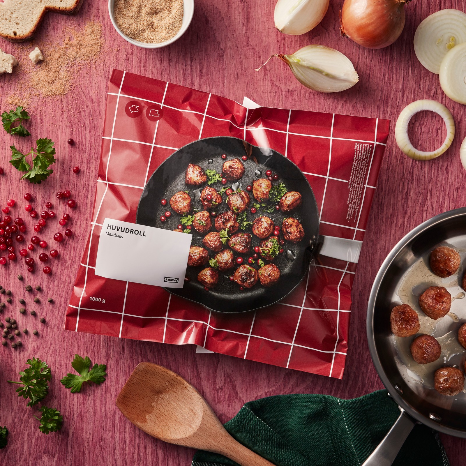 A frozen HUVUDROLL meatballs