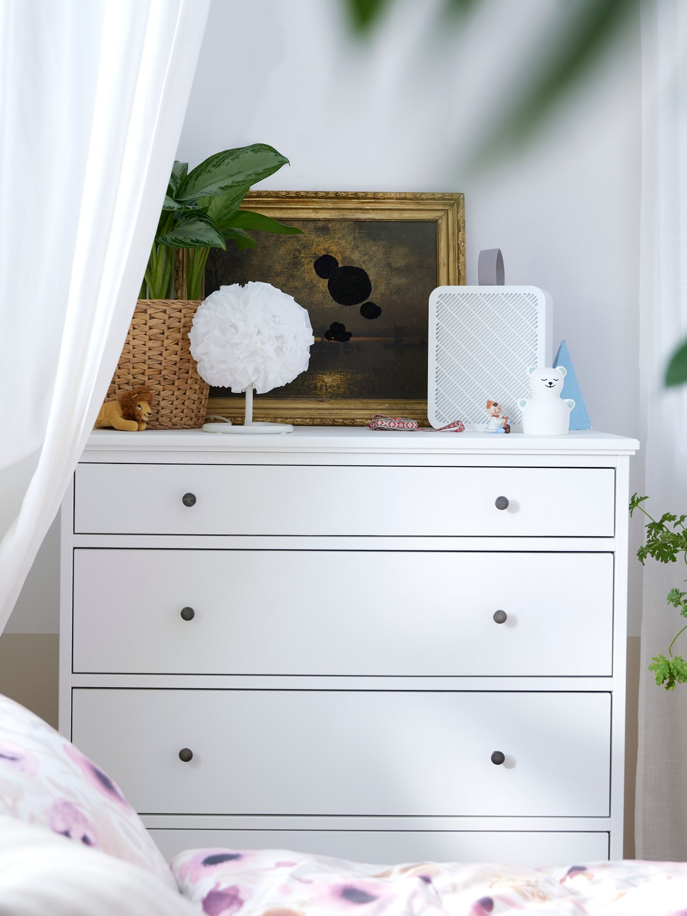 An UPPÅTVIND air purifier