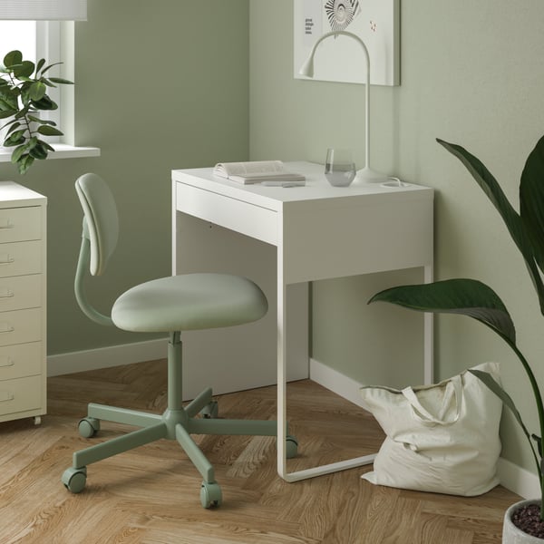 A white MICKE desk