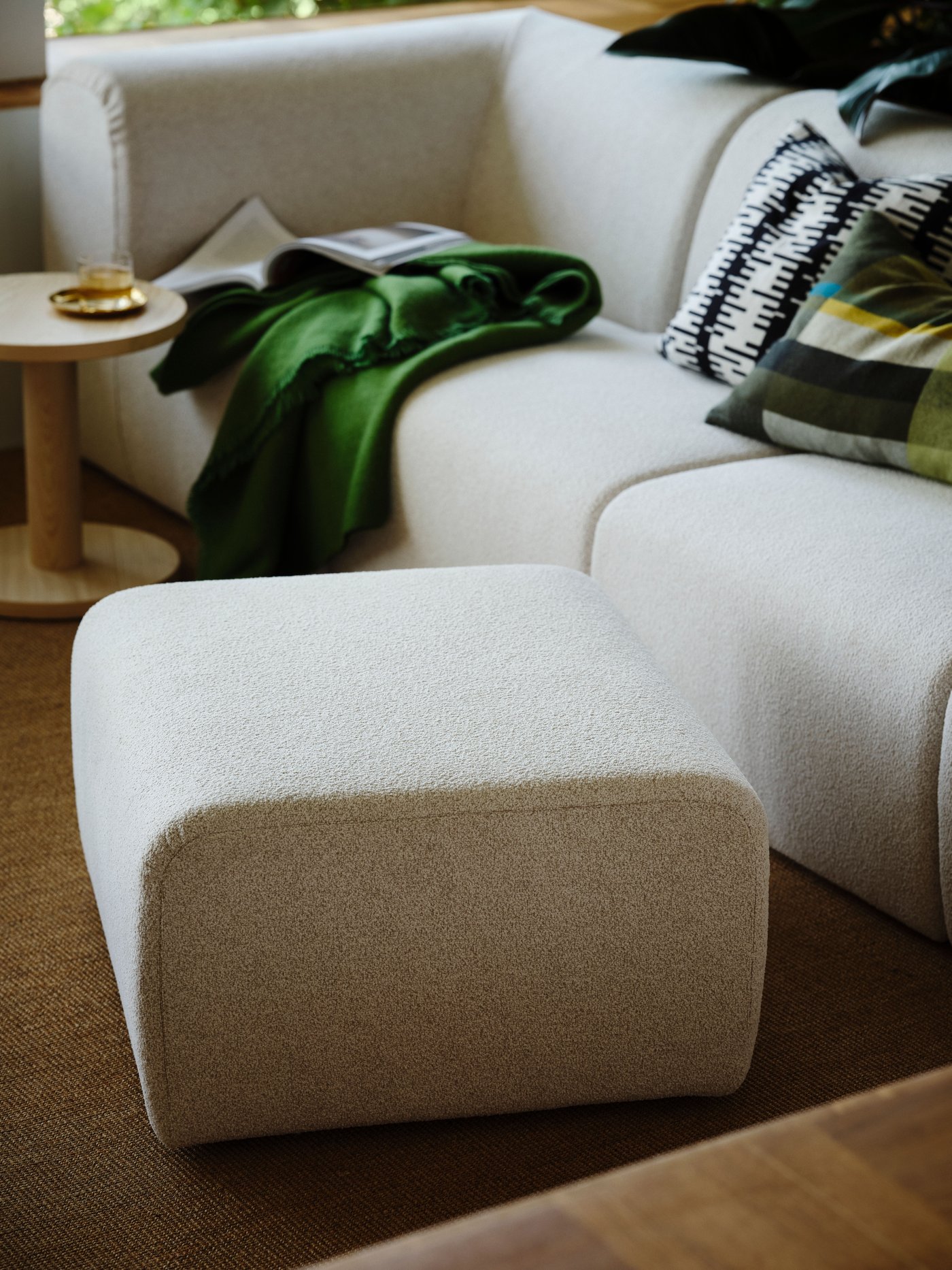 En STOCKHOLM 2025 sofa i stuen