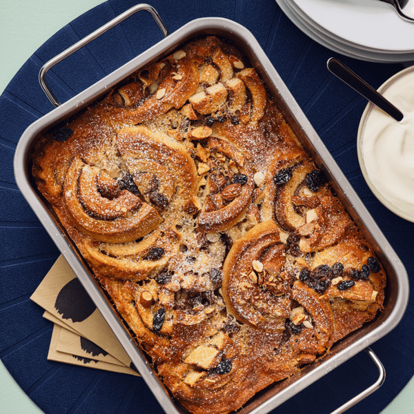 Cinnamon roll pudding