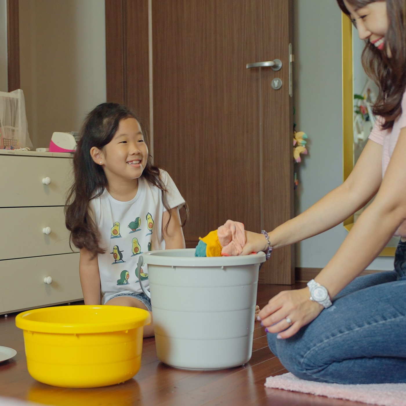 A PEPPRIG 3-piece bucket set with lid