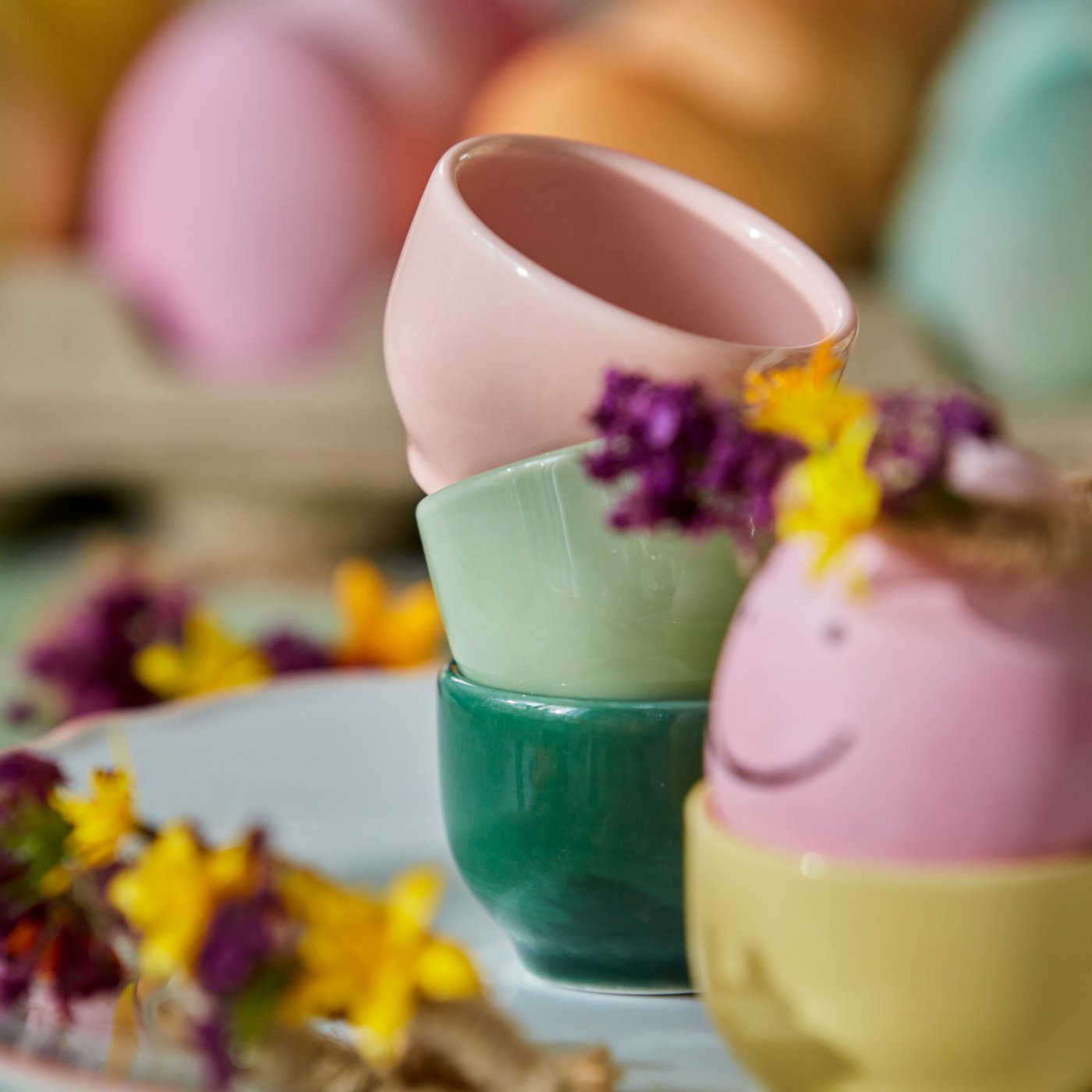 Een kom/eierdopje met afgeronde zijkanten/gemengde kleuren IKEA 365+