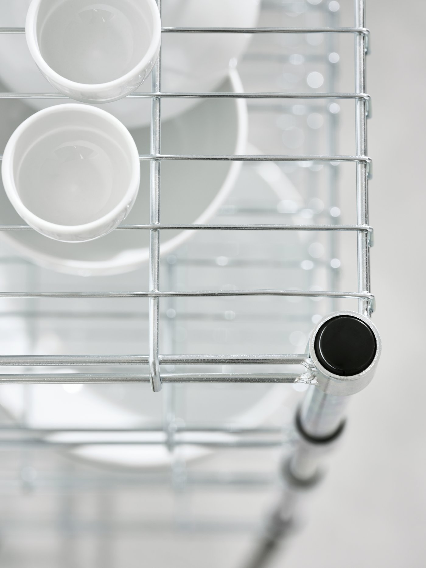 A galvanised OMAR shelving unit in the kitchen