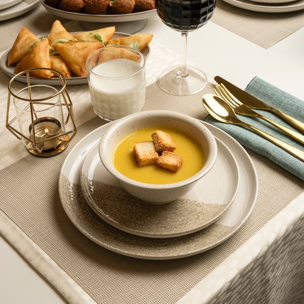 A clear glass FRÖJDA glass