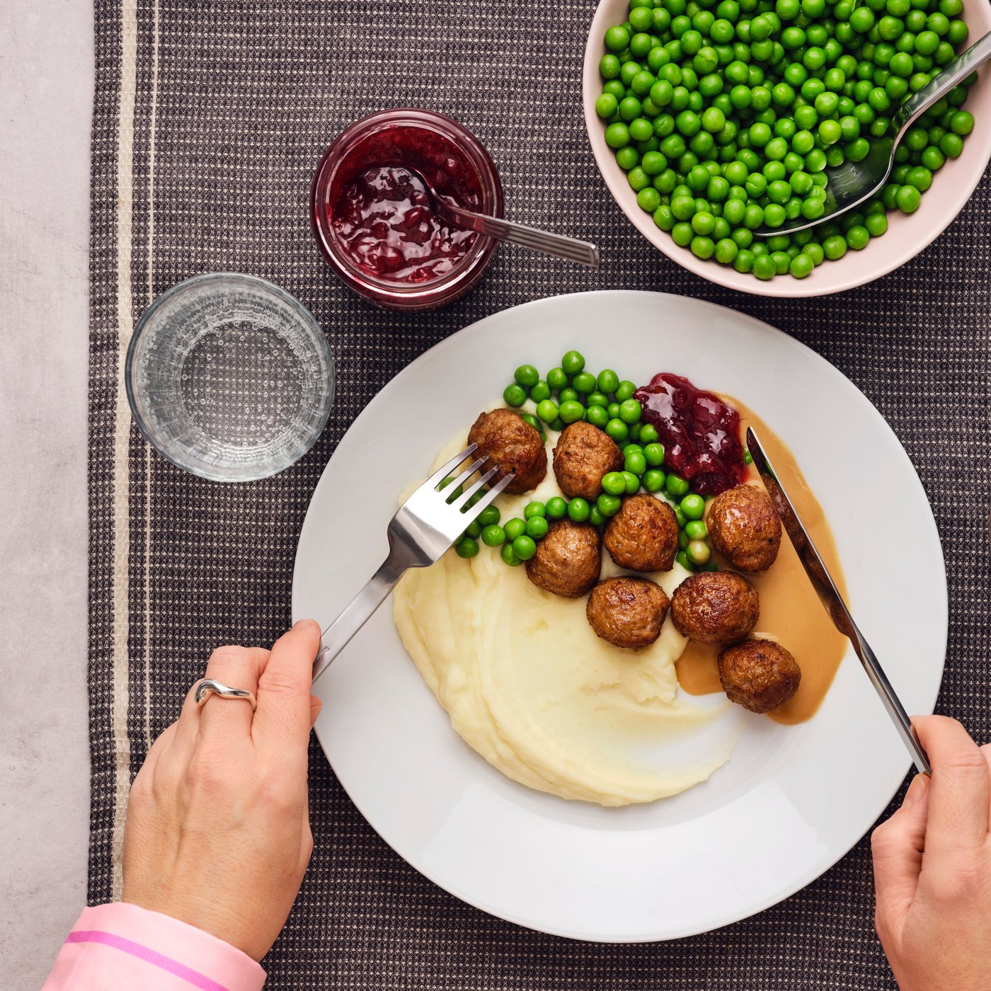 A white IKEA 365+ plate