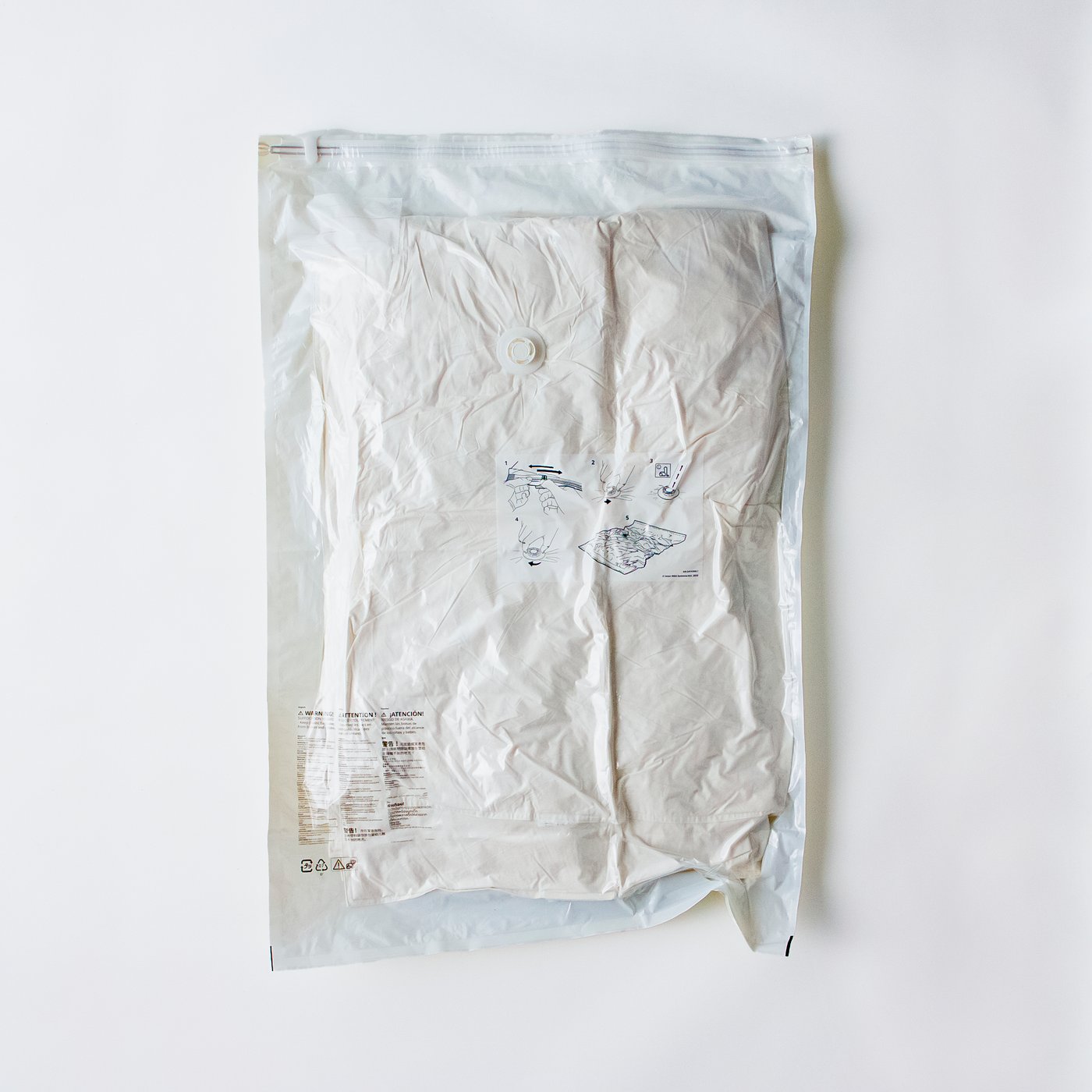 A light grey SPANTAD vacuum-sealed bag in the NA