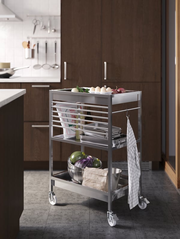 A stainless steel/black IKEA 365+ HJÄLTE deep-fry skimmer in the kitchen