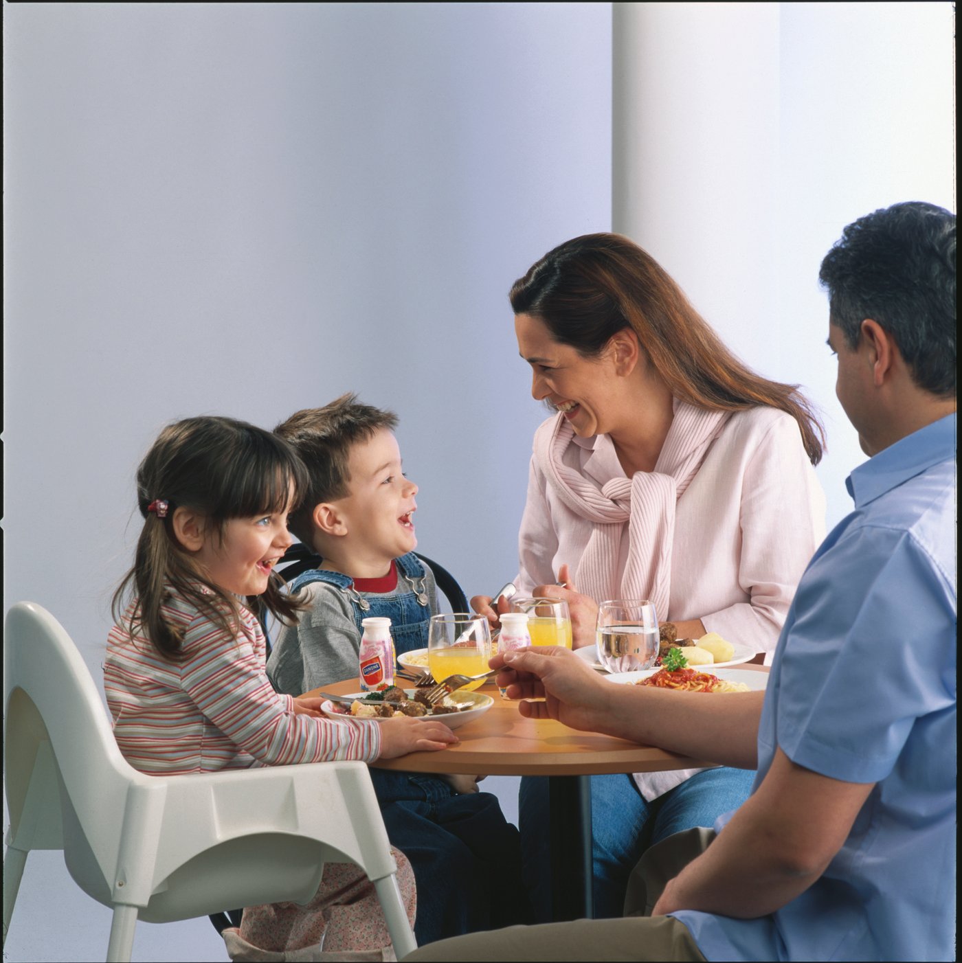 قائمة الطعام الأسبوعية الخاصة: استمتع بوجبات لذيذة وصحية ومستدامة في ايكيا!