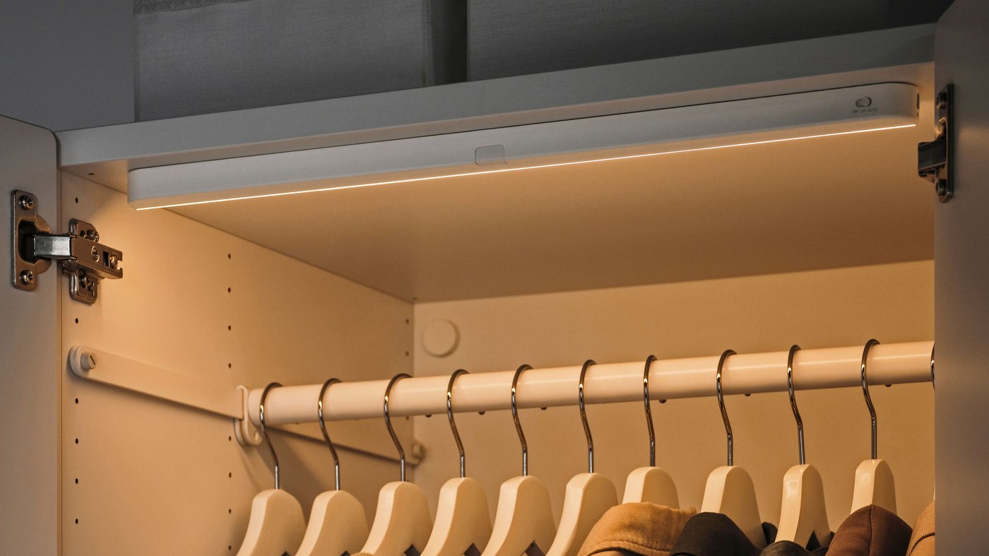 Read our guide for optimal closet lighting in 3 steps