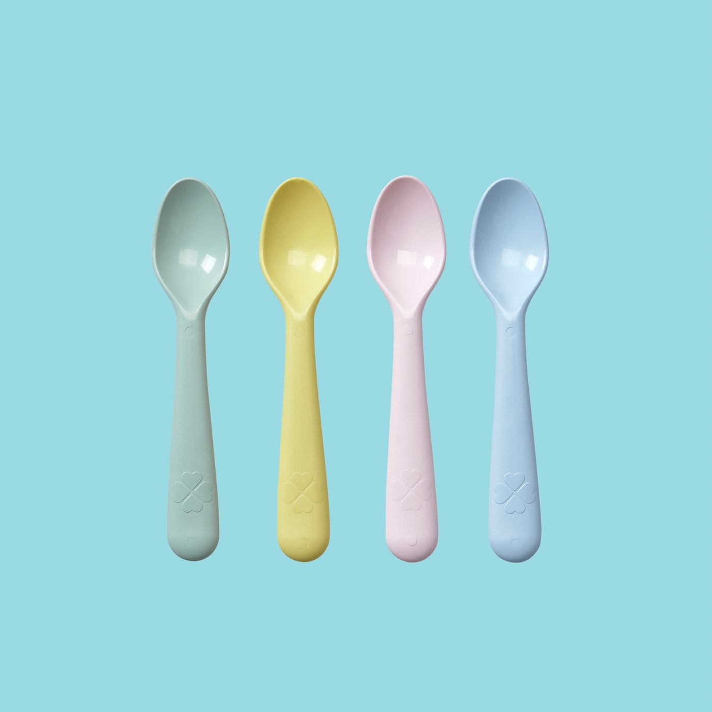 A mixed colours KALAS 18-piece cutlery set
