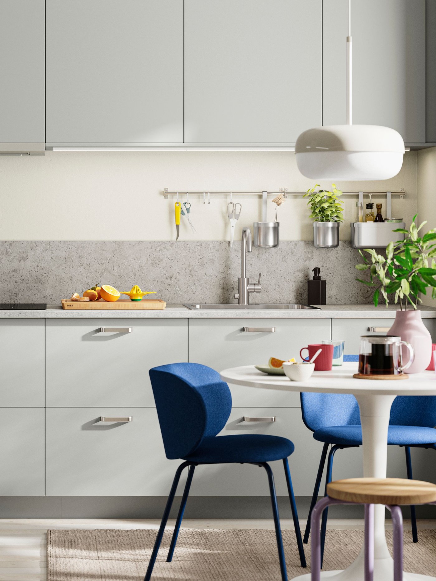 Cuisine IKEA blance avec façades HAVSTORP