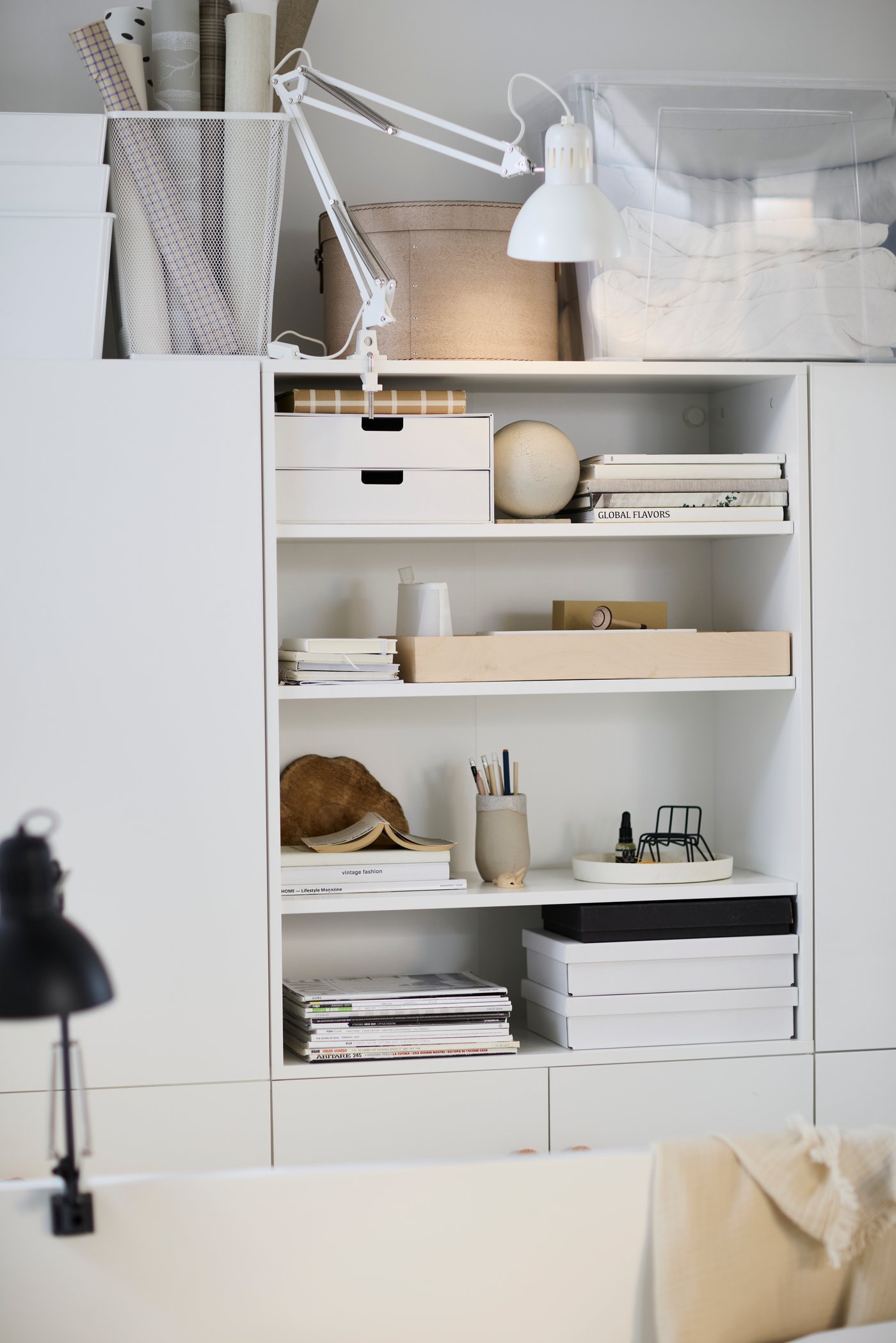 A white FJÄDERHARV mini chest with 2 drawers in the home office