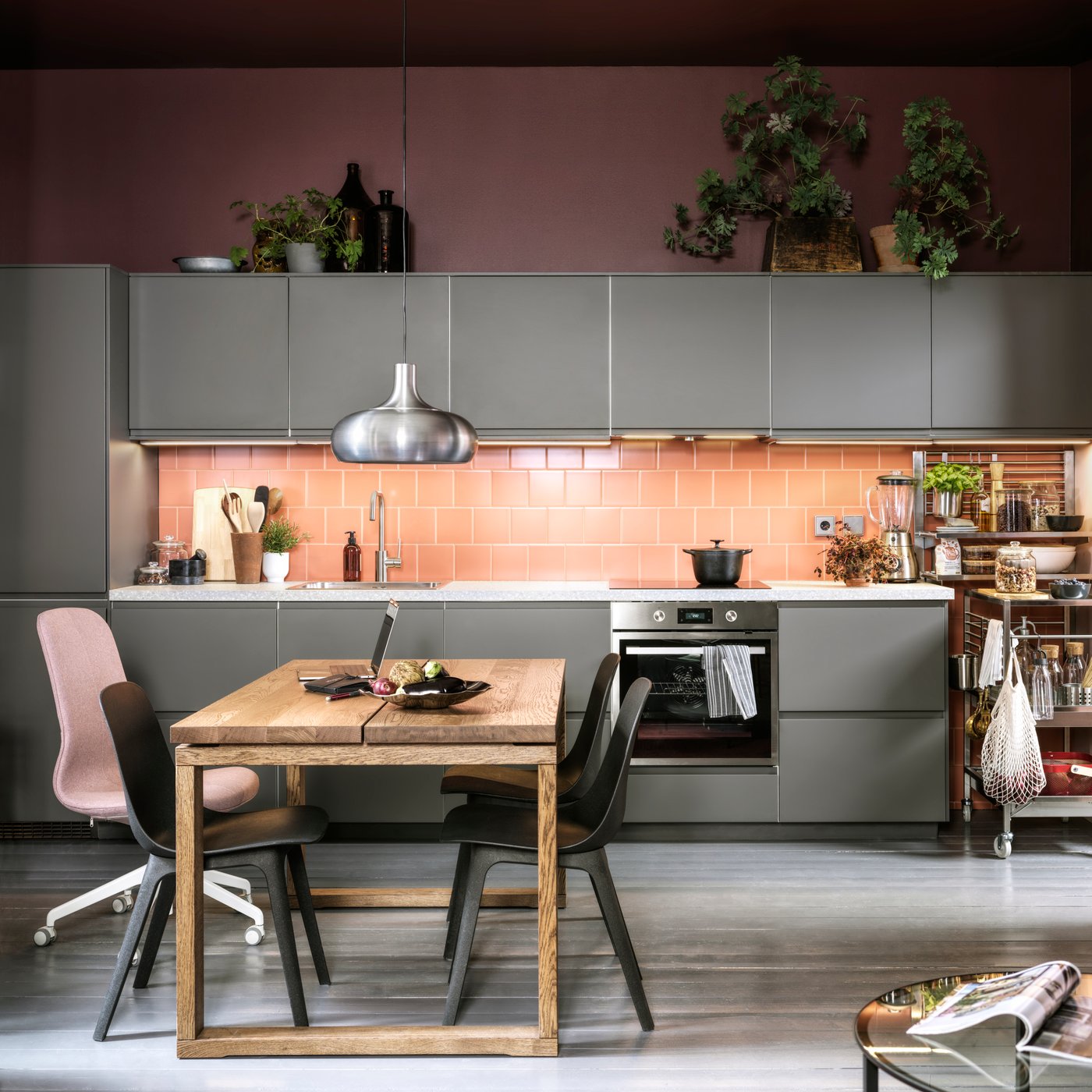 An IKEA 700 stainless steel ANRÄTTA forced air oven w pyrolytic funct in the kitchen