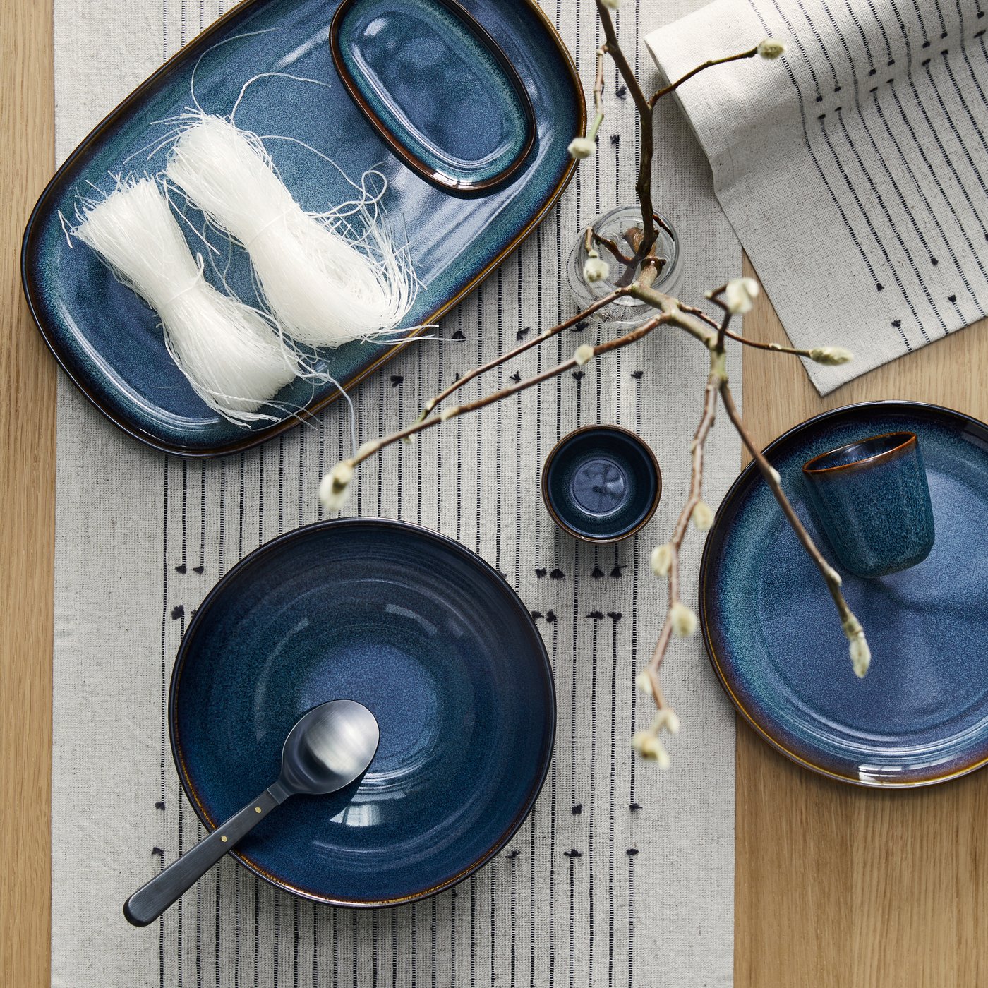 A blue GLADELIG side plate