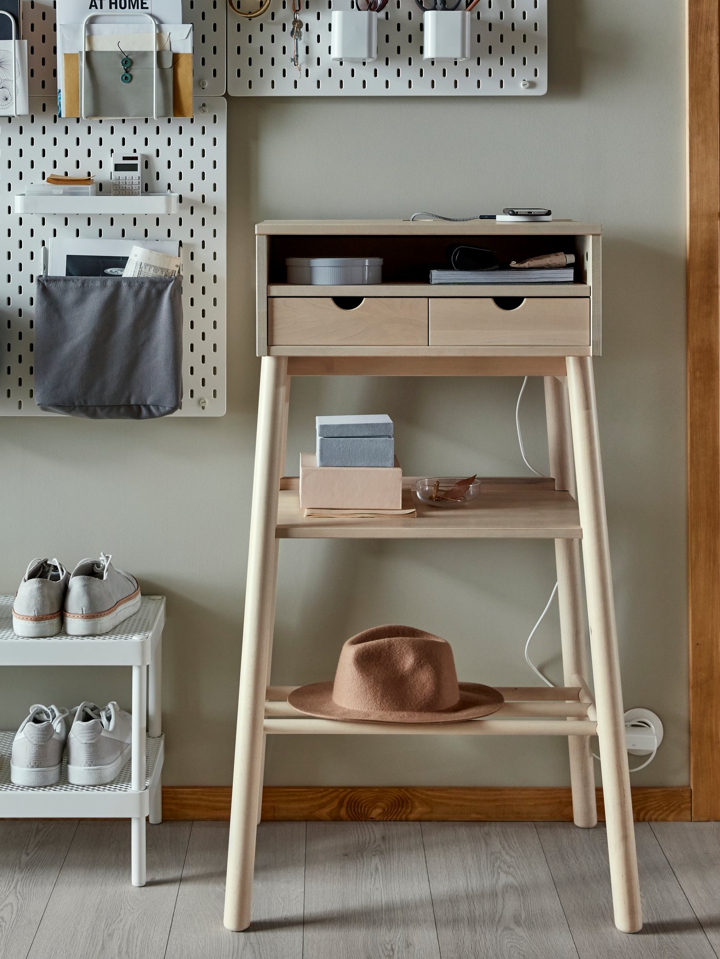 IKEA スタンディングデスク KNOTTEN Ikea Knotten Standing Desk - AptDeco