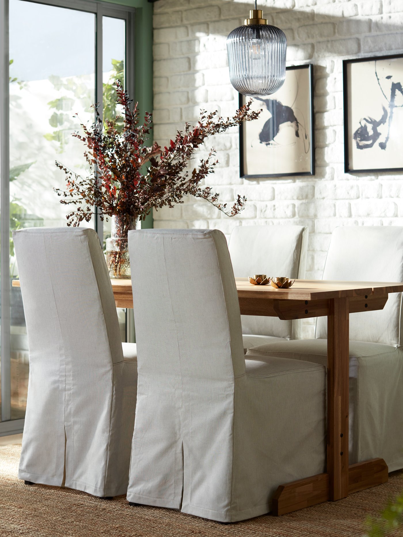 An acacia NACKANÄS table