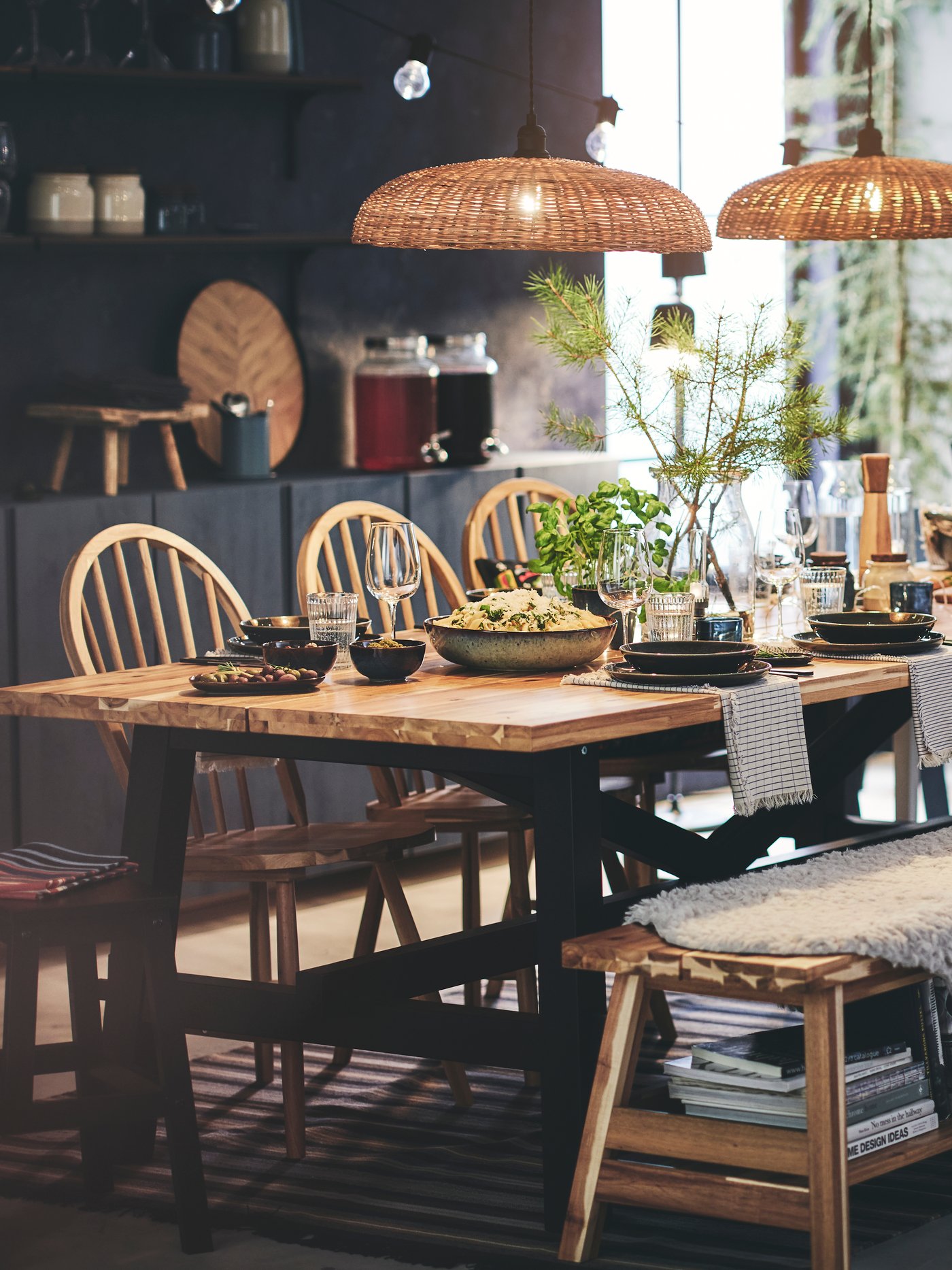 Tabouret noir BEKVÄM
