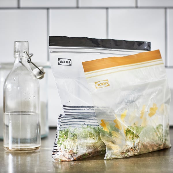 A patterned black/yellow ISTAD resealable bag