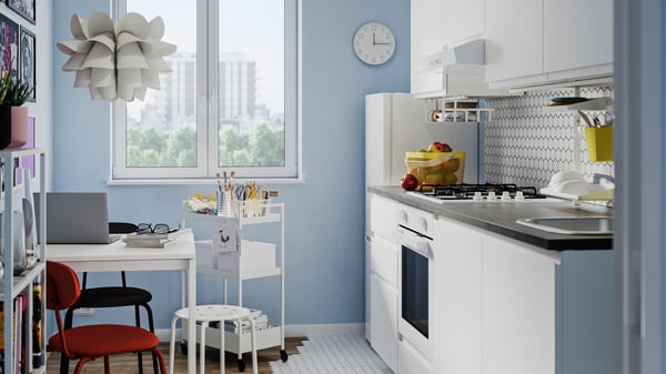 Radosna i nowoczesna kuchnia w bloku