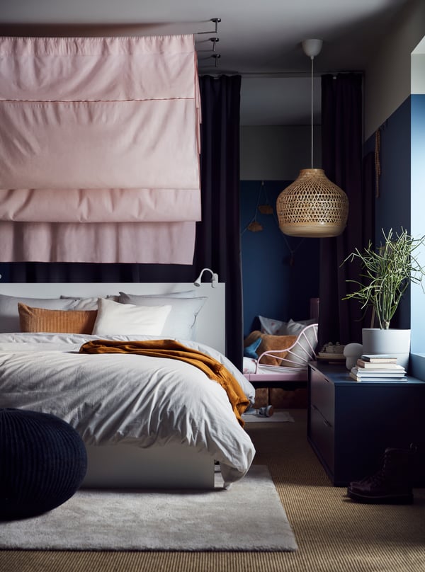 A green/stripe BERGPALM duvet cover and 2 pillowcases