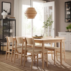 A light beech veneer/light beech SKANSNÄS table and 4 chairs