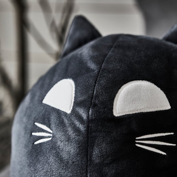 A cat black KUSTFYR soft toy