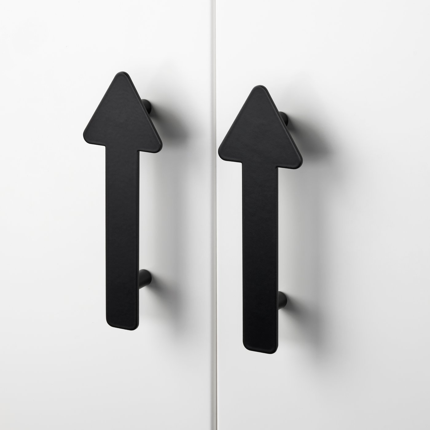 JÄRNSPARV
Fogantyú, fekete/nyílvessző, 141 mm