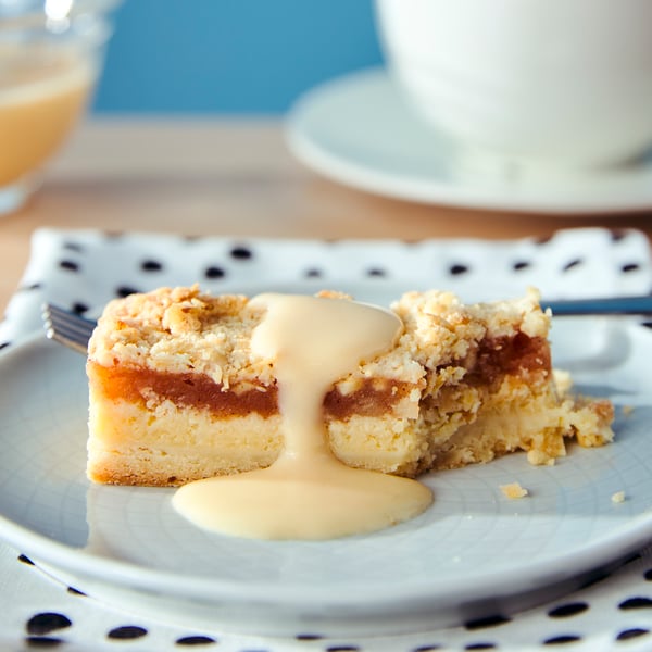 A KAFFEREP apple cake, frozen