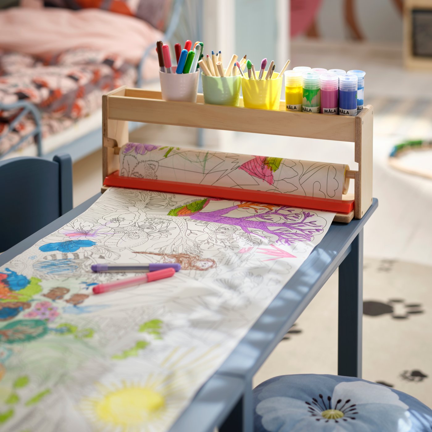 A mixed colours MÅLA felt-tip pen in the childrens room