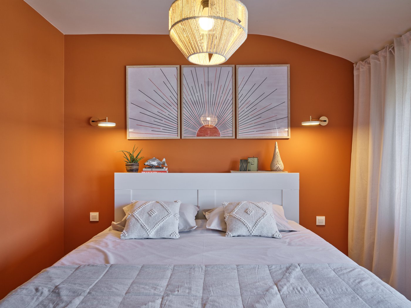 Een eikenhouten RÖDALM frame