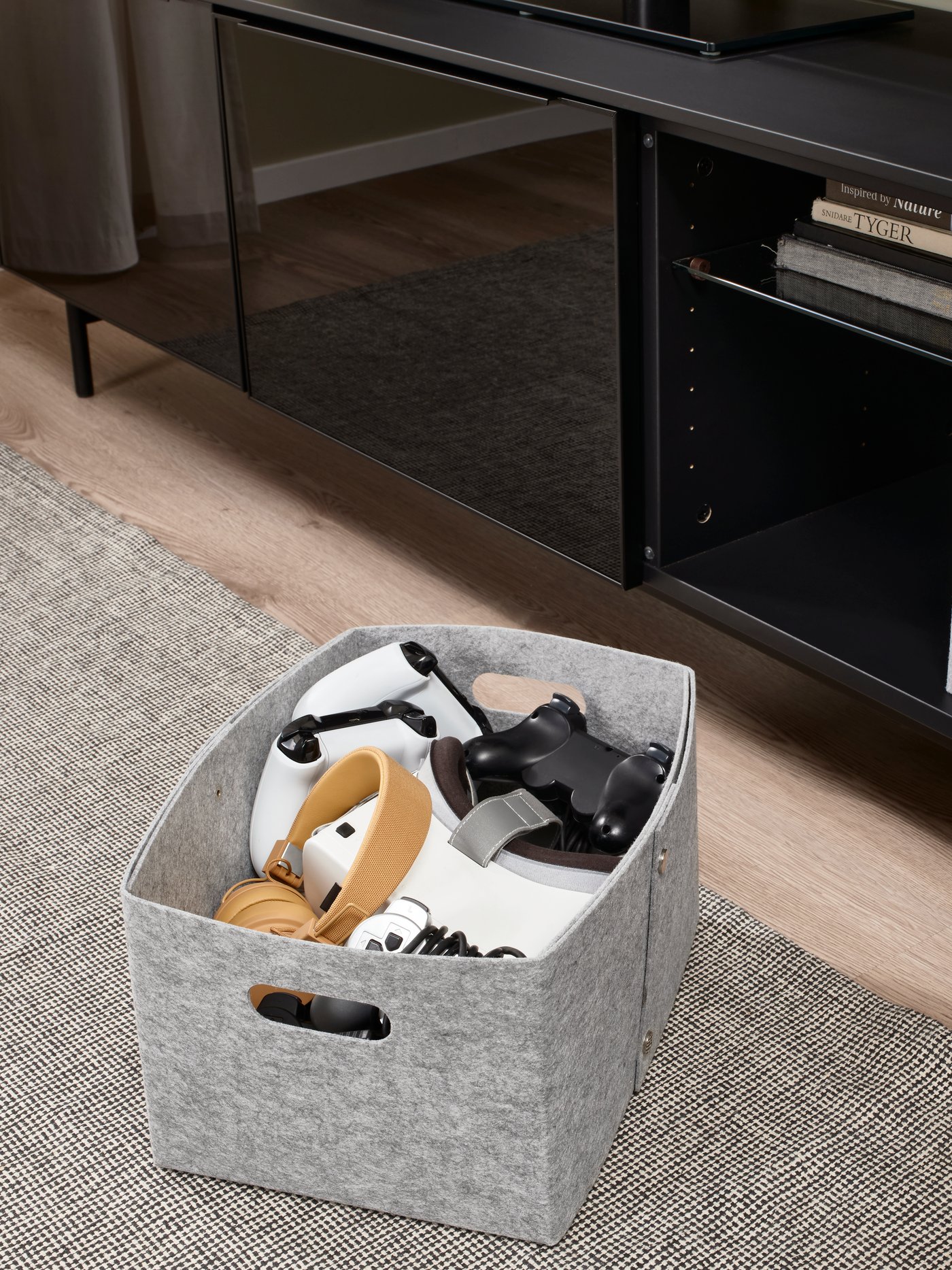 A JÄGMÄSTARE basket