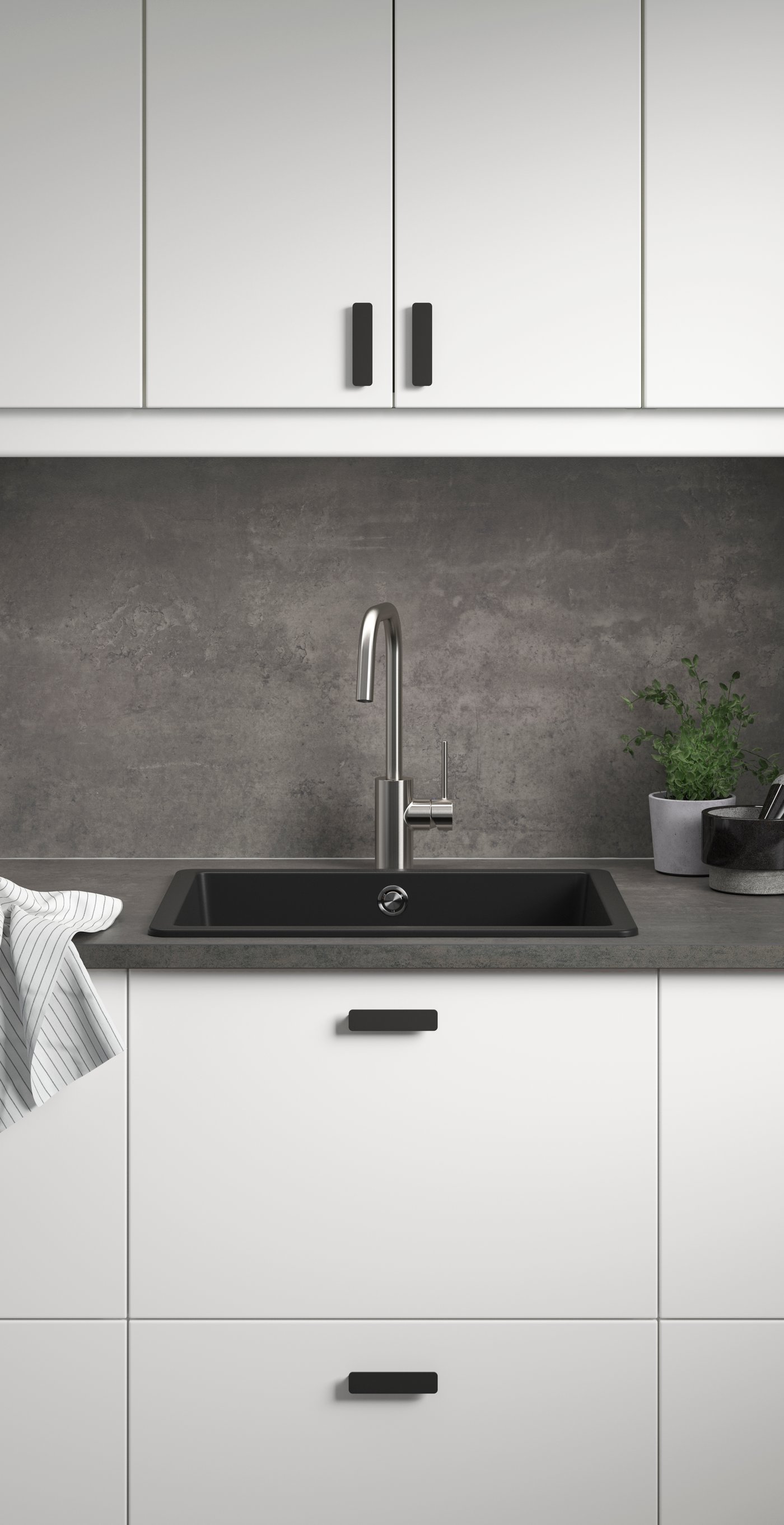 En förkromad NYVATTNET köksblandare i köket