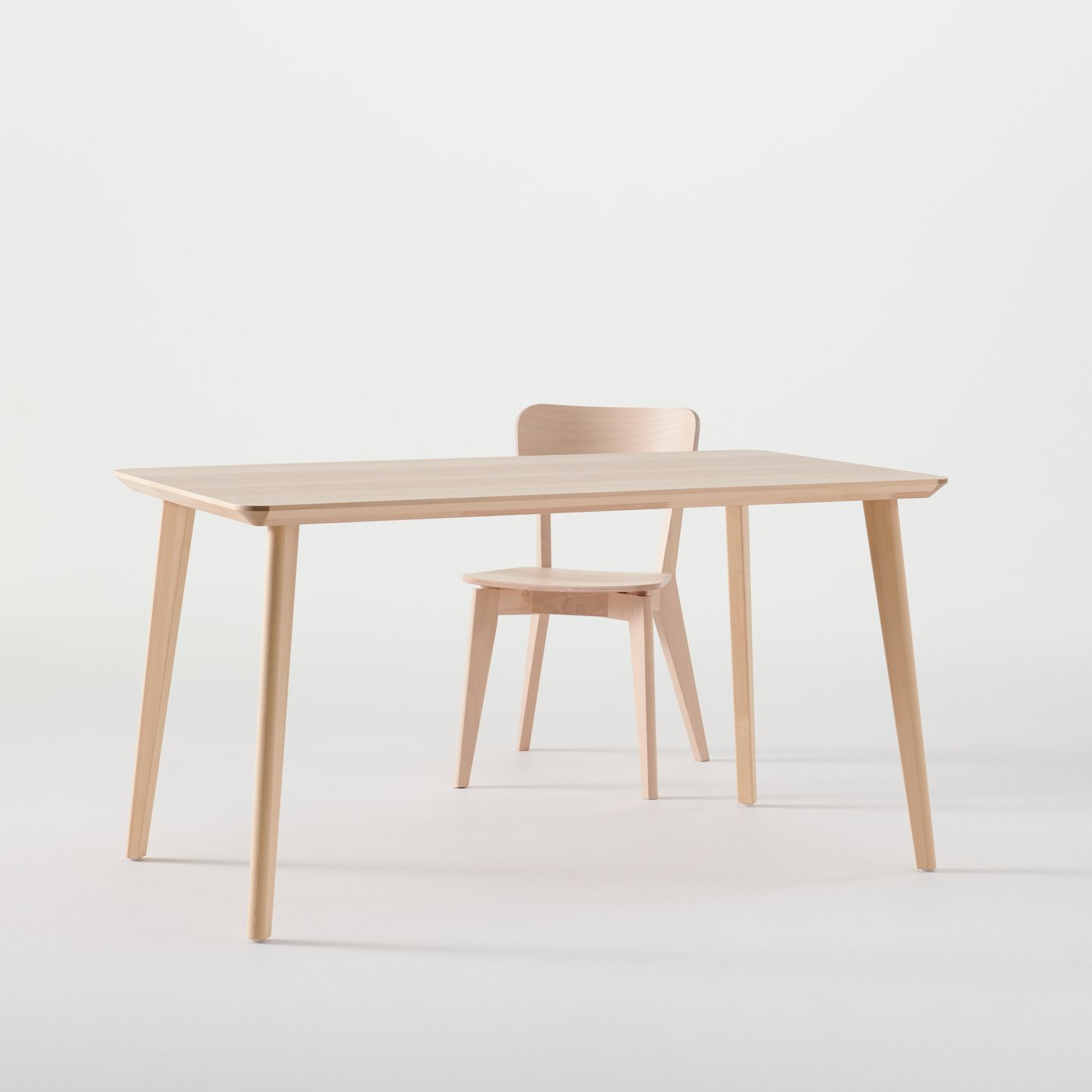 An ash veneer LISABO table