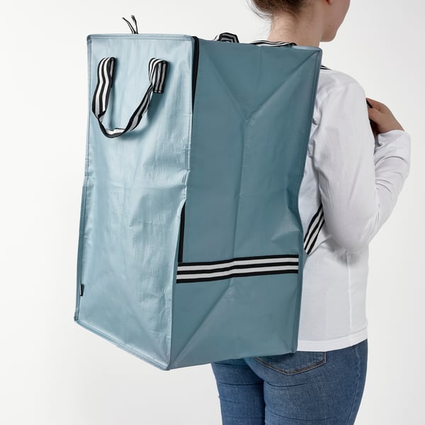 A blue GÖRSNYGG bag