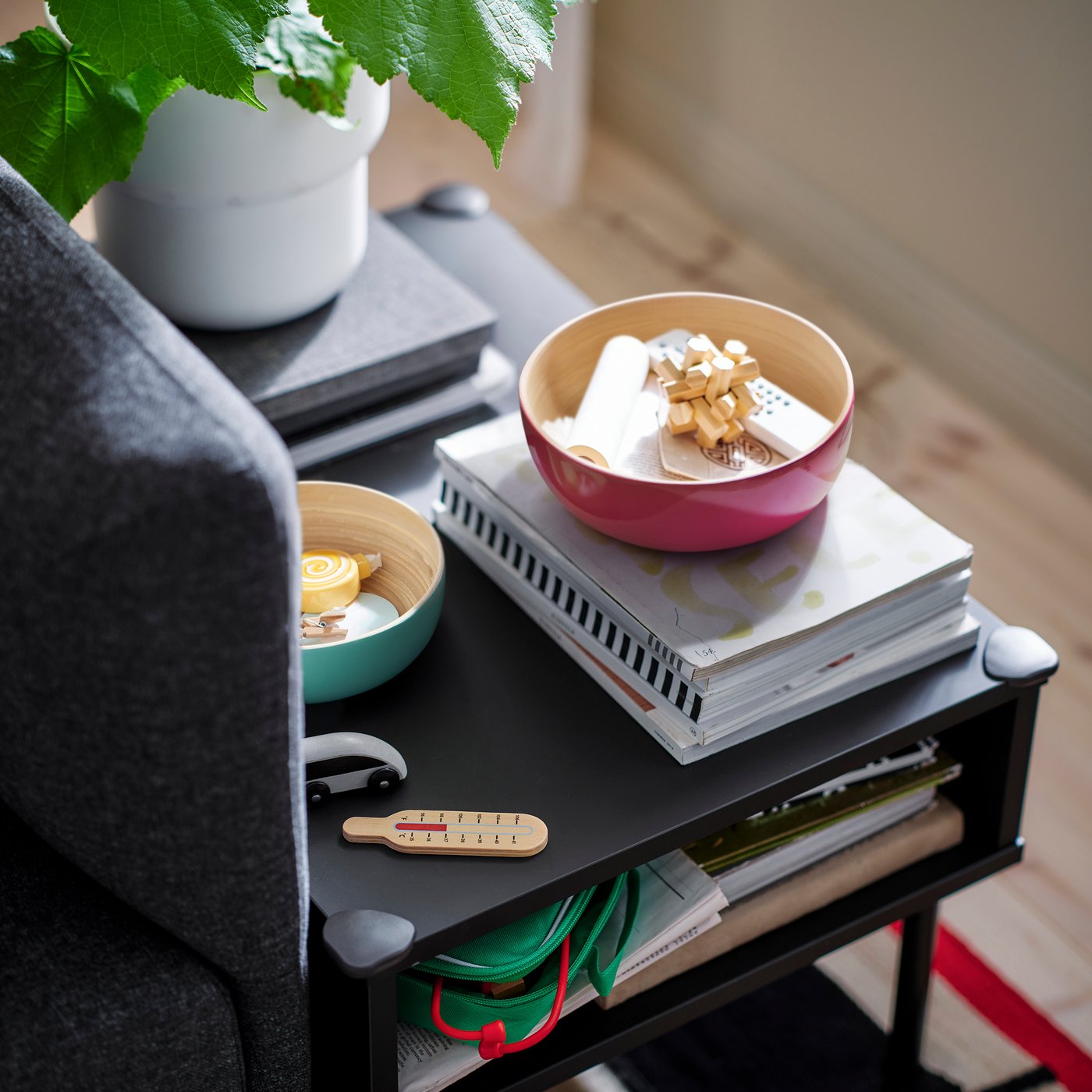 A bamboo ÅKERHALLON serving bowl